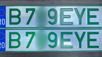 A fost eliberat primul număr de înmatriculare verde. Ce maşini pot beneficia de ele