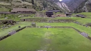 Arheologii descoperă pasaje într-un templu peruvian vechi de 3.000 de ani