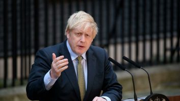 Boris Johnson cere Marii Britanii să „spargă gheața” prin trimiterea de avioane de luptă în Ucraina – și avertizează China împotriva unei „greșeli istorice”