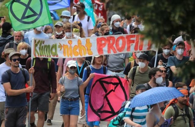 proteste pentru justiție climatică