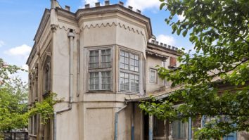 Casa Breslelor, una dintre cele mai vechi case din Bucureşti, scoasă la vânzare