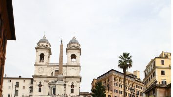 Calcă pe urmele lui Audrey Hepburn la Hotel Hassler din Roma