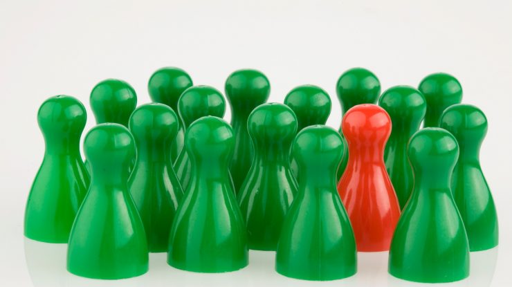 Matematica comportamentului: un nou model poate depista mincinoșii și contracara dezinformarea