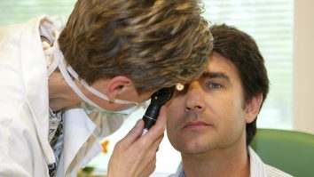 Un simplu test de ochi ar putea dezvălui cât timp mai ai de trăit