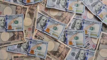 Yenul japonez are cel mai scăzut nivel față de dolar din ultimii 24 de ani