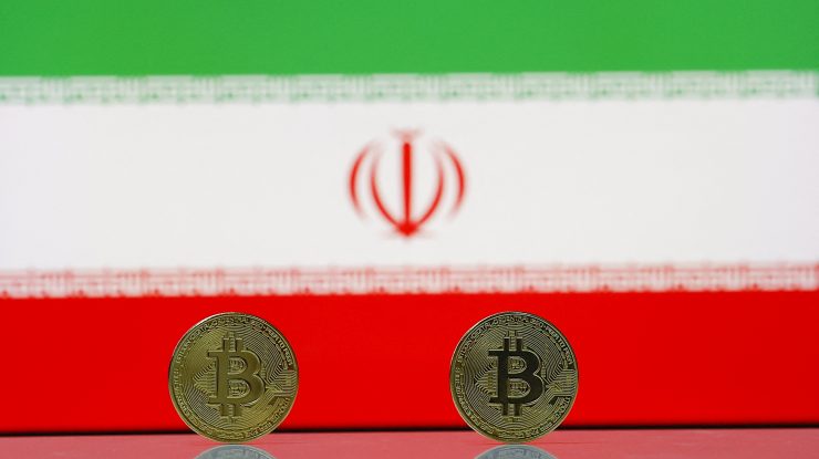 Iranul şi Emiratele Arabe Unite lucrează la îmbunătăţirea relaţiilor diplomatice. Planurile nucleare ale Teheranului prezintă interes pentru statul vecin