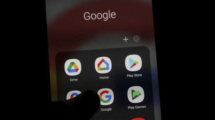 Google, somat să nu mai afișeze clinici false, anti-avort, în rezultatele căutărilor legate de avort