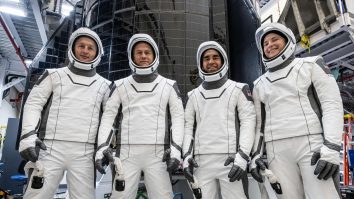 NASA investește 3,5 miliarde de dolari în noua costumație a astronauților