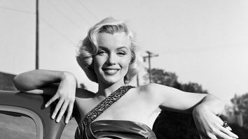 Ziua Internațională a Blondelor. De la Marilyn Monroe și Carole Lombard, până la Grace Kelly și Pamela Anderson