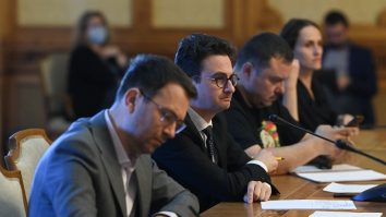 Leafa bugetarilor care lucrează în ministere va crește de la 1 iulie