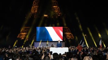 Francezii iau măsuri. Ca să păstreze „pură” franceza interzic expresiile englezeşti din jargonul jocurilor video