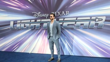 Actorul Chris Evans îi face idioți pe cei care au reacționat negativ la scenele din „Lightyear”