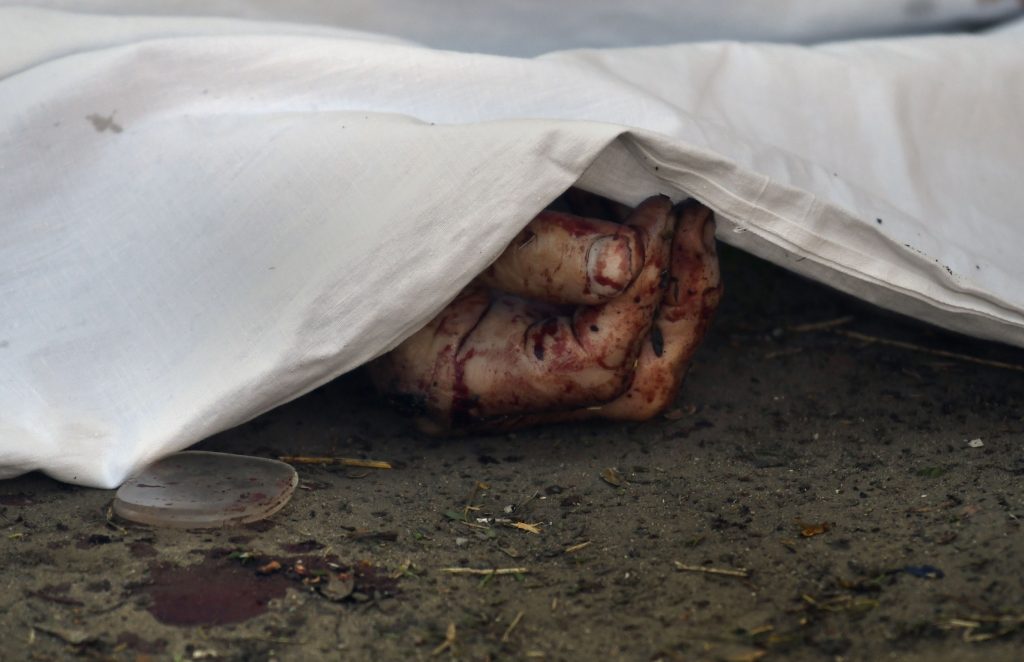 Ucraina îşi plânge victimele. Rusia este responsabilă de comiterea a noi crime de război