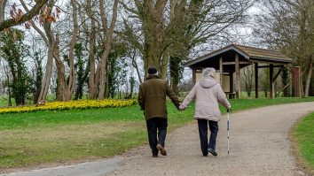 Astăzi este Ziua Internațională a Persoanelor Vârstnice. În România, ponderea seniorilor a ajuns la 20%, iar la nivel global populația de peste 60 de ani a atins 1,2 miliarde