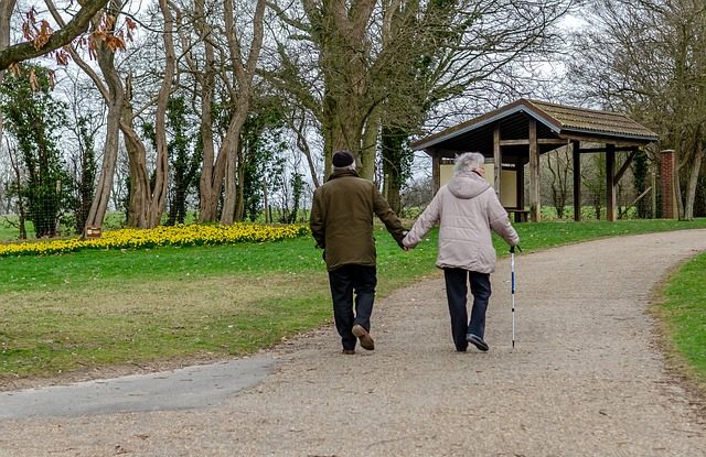 Astăzi este Ziua Internațională a Persoanelor Vârstnice. În România, ponderea seniorilor a ajuns la 20%, iar la nivel global populația de peste 60 de ani a atins 1,2 miliarde