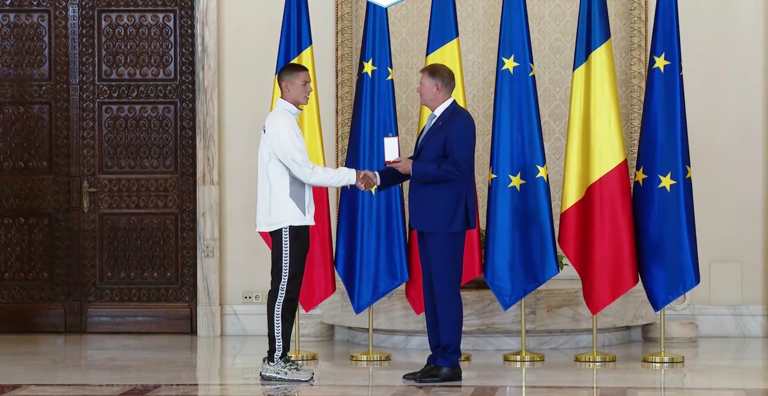 VIDEO. David Popovici devine cavaler./ Discursul președintelui României