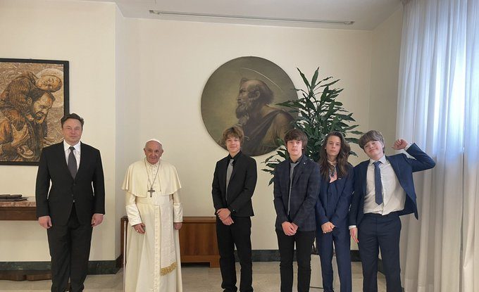Papa Francisc și Elon Musk