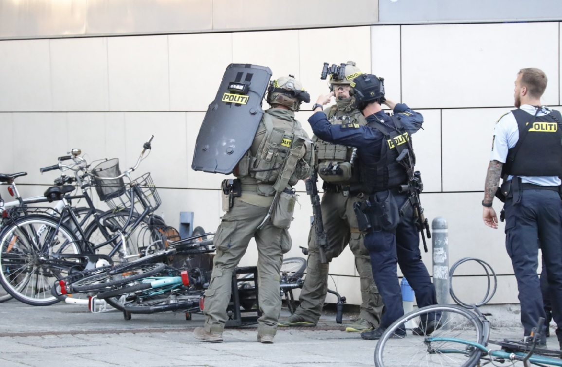 Împușcături la un centru comercial din Copenhaga