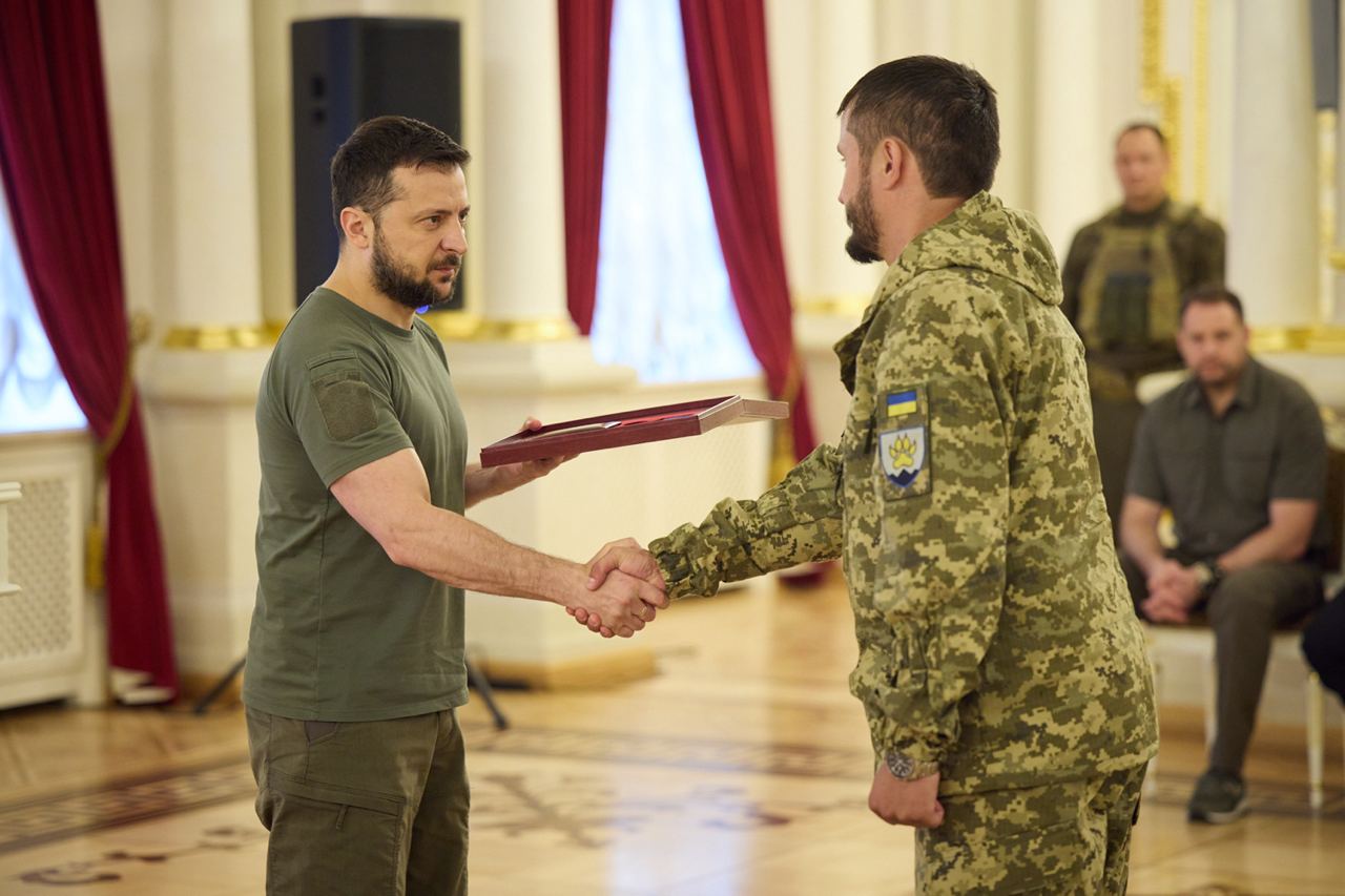 LIVE UPDATE. Ziua 142 de invazie. Decorații Gold Star pentru apărătorii ucraineni și familiile celor căzuți la datorie