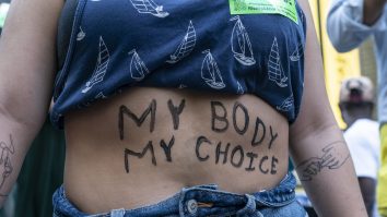 Alegătorii dintr-un stat american votează pentru garantarea dreptului la avort în constituție, în primul referendum după decizia Curții Supreme a SUA