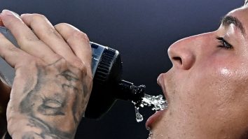 Cercetătorii recomandă ca orientările privind consumul de alcool să fie adaptate în funcție de vârstă