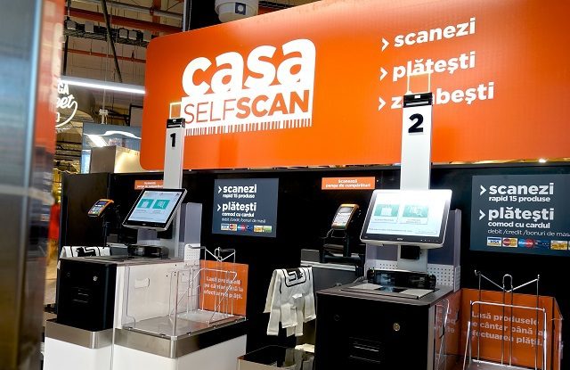Cum se împacă oamenii cu sistemul caselor de marcat fără casier? O revoluție în supermarket-uri, dar mai multe bătăi de cap