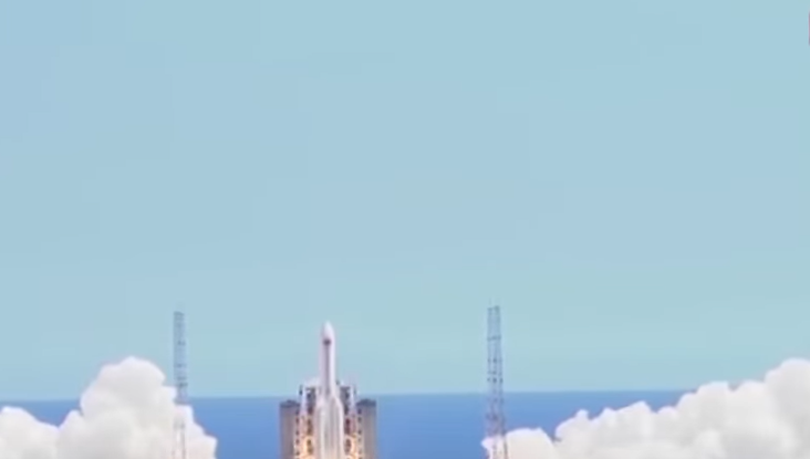 Temeri tot mai mari că resturi masive ale unei rachete chinezești s-ar putea prăbuși în zone populate în acest weekend