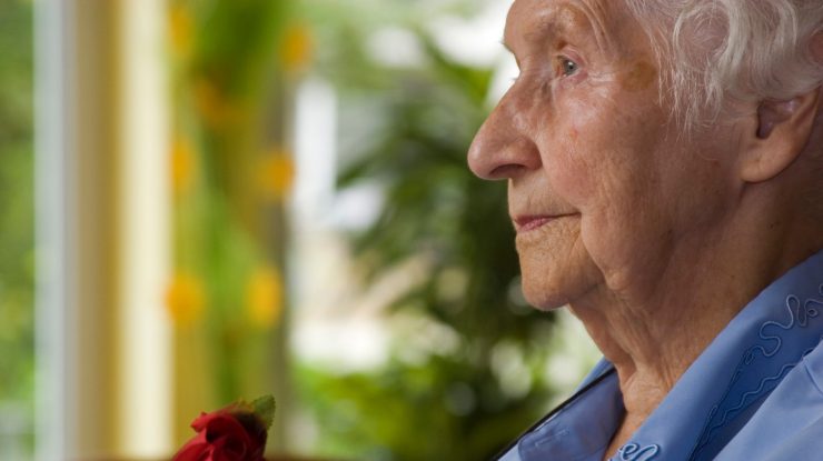 Cele 5 etape psihologice ale pierderii. Cum să treci prin ele