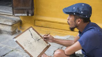 Creioane mecanice şi creioane obişnuite, sărbătorite pe 5 iulie