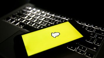 Probleme serioase pentru Snap. Reţeaua socială a pierdut miercuri 35% din valoarea de piaţă