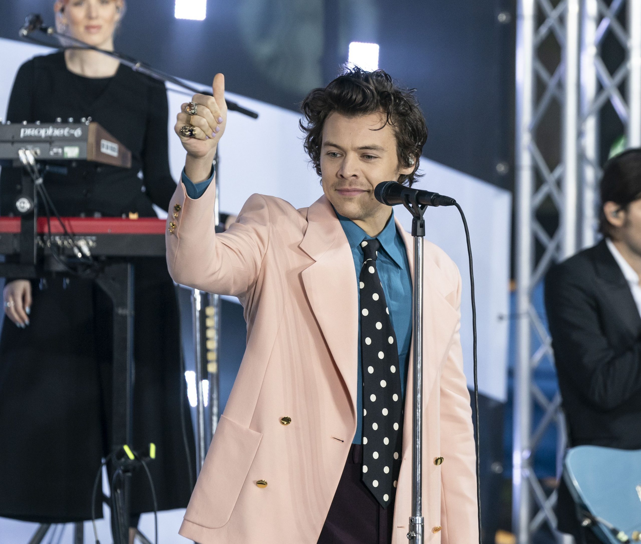 Harry Styles a confirmat că va concerta la Premiile Grammy 2023