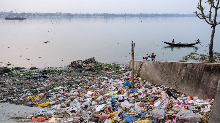 Analiză. Munții de gunoaie din Asia de Sud amenință clima