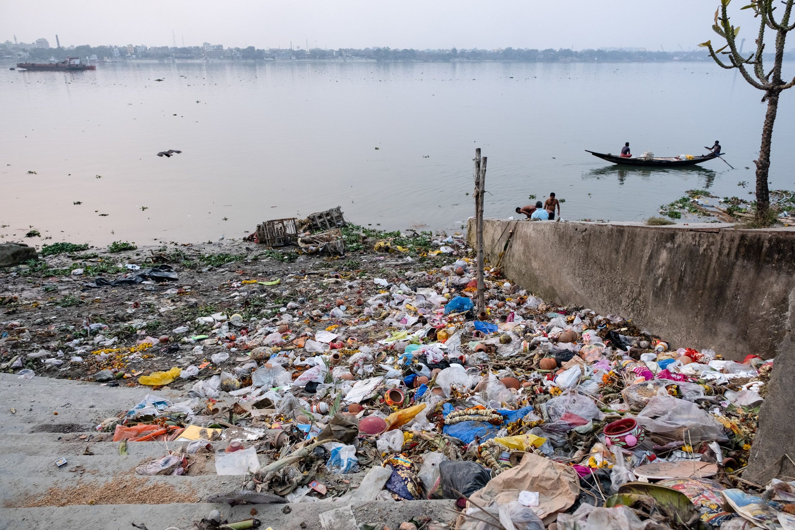 Analiză. Munții de gunoaie din Asia de Sud amenință clima