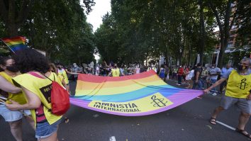 „Marșul Mândriei” LGBTQ plin de culoare a cucerit Madridul
