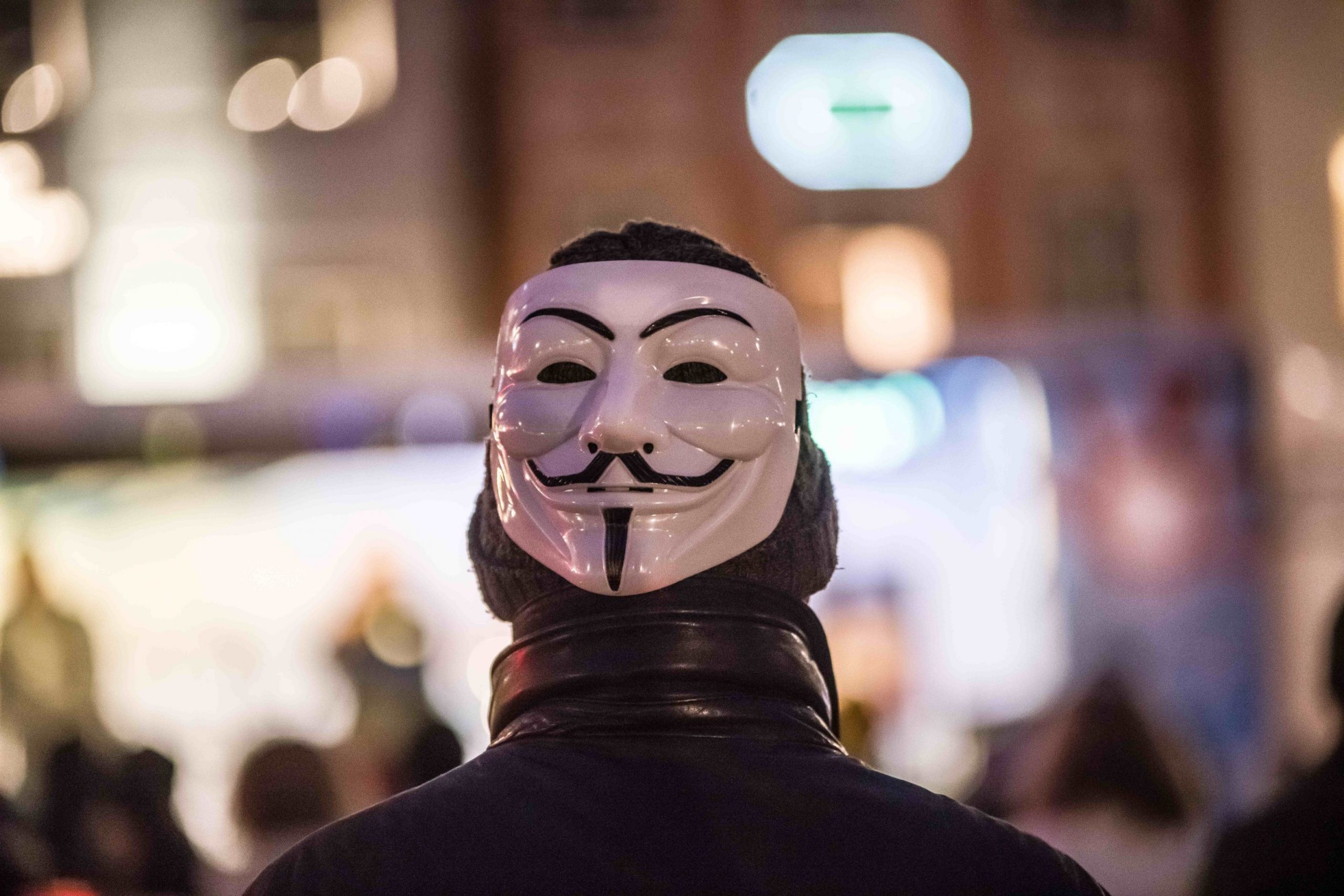 Topul metodelor folosite de escroci pentru a înşela. Cum sunt zăpăcite victimele cu scenarii ca „recompensă sub formă de inel”