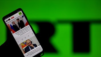 „Russia Today” pierde lupta împotriva interdicției UE, Moscova avertizează că va lua măsuri