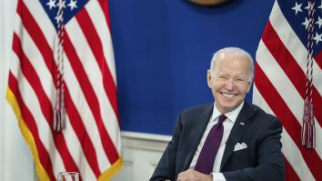 Președintele american Joe Biden „se simte foarte bine” după ce a fost diagnosticat cu COVID-19