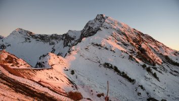 Cetăţeni români, printre turiștii dispăruți în urma prăbușirii ghețarului din Italia
