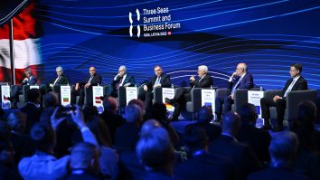 Președinții Poloniei și Lituaniei au subliniat gradul de pregătire a apărării în coridorul Kaliningrad