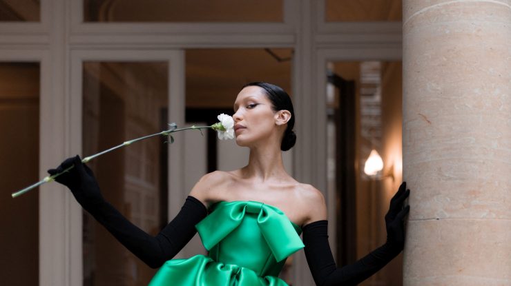 Top modelul Bella Hadid se alătură metaversului cu o colecție de NFT