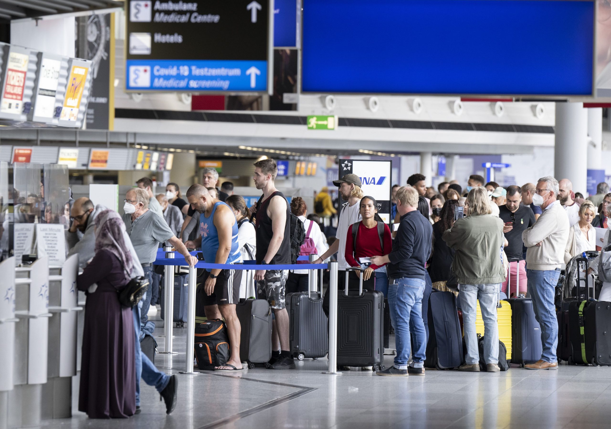 VIDEO. Lufthansa va întrerupe majoritatea zborurilor din Frankfurt și Munchen pe fondul grevei