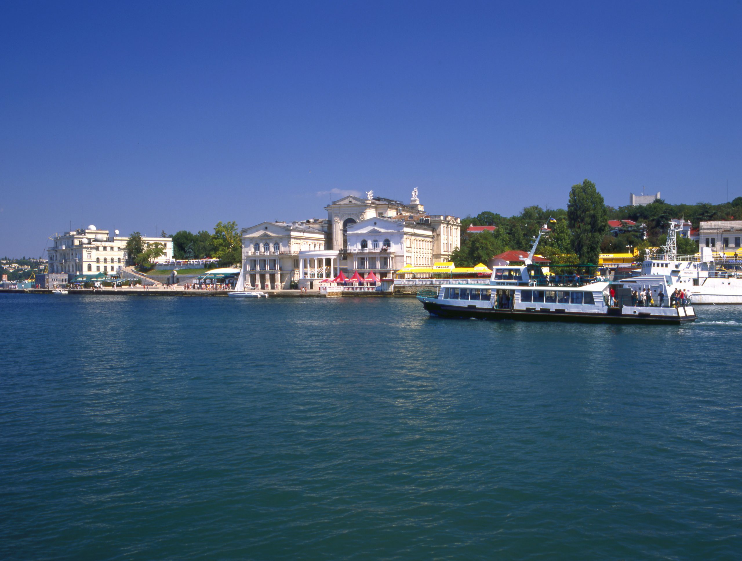 Un atac cu dronă a lovit cartierul general al Flotei ruse din Marea Neagră