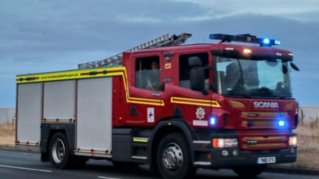 Incendii puternice în Londra din cauza caniculei. Oamenii sunt sfătuiţi să stea cu ferestrele închise