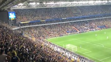 VIDEO. Scandările pro-Putin provoacă scandal la un meci de fotbal din Turcia