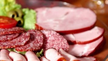 Unul dintre cei mai mari producători de mezeluri din lume avertizează consumatorii