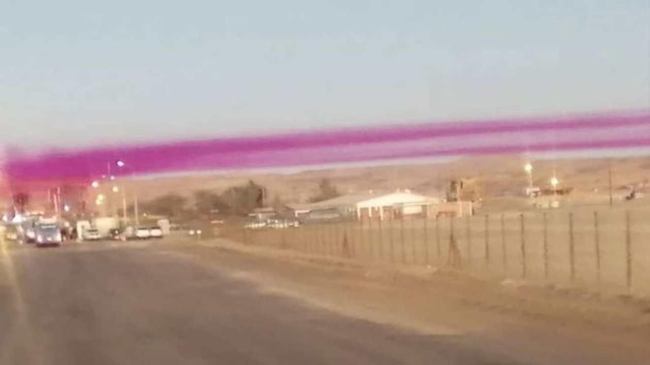 VIDEO. Un misterios nor purpuriu a fost zărit plutind deasupra unui sat din Chile. Experții sunt nedumeriți de acest fenomen