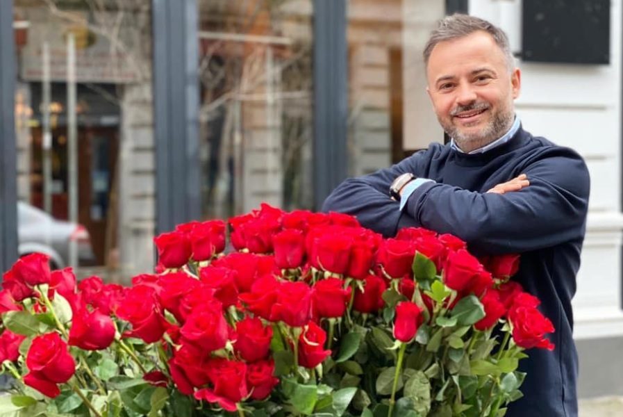 Performanţă istorică pentru floristica din România! Nicu Bocancea a câştigat locul 4 la Europa Cup 2022, cea mai importanta competiţie de floristică din Europa