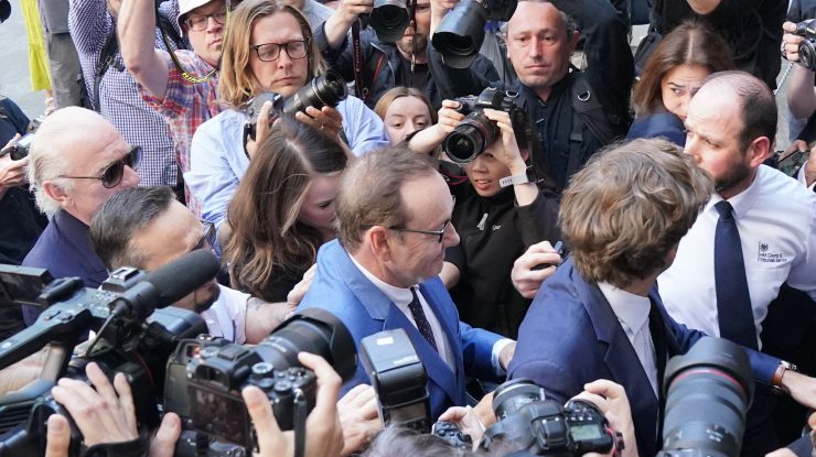 Kevin Spacey trebuie să plătească aproape 31 de milioane de dolari creatorilor „House of Cards”