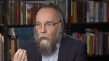 „Creierul” lui Putin: Cine este Aleksandr Dughin a cărui fiică a fost ucisă lângă Moscova