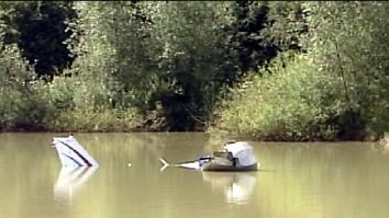 Avion căzut în lacul Colibița